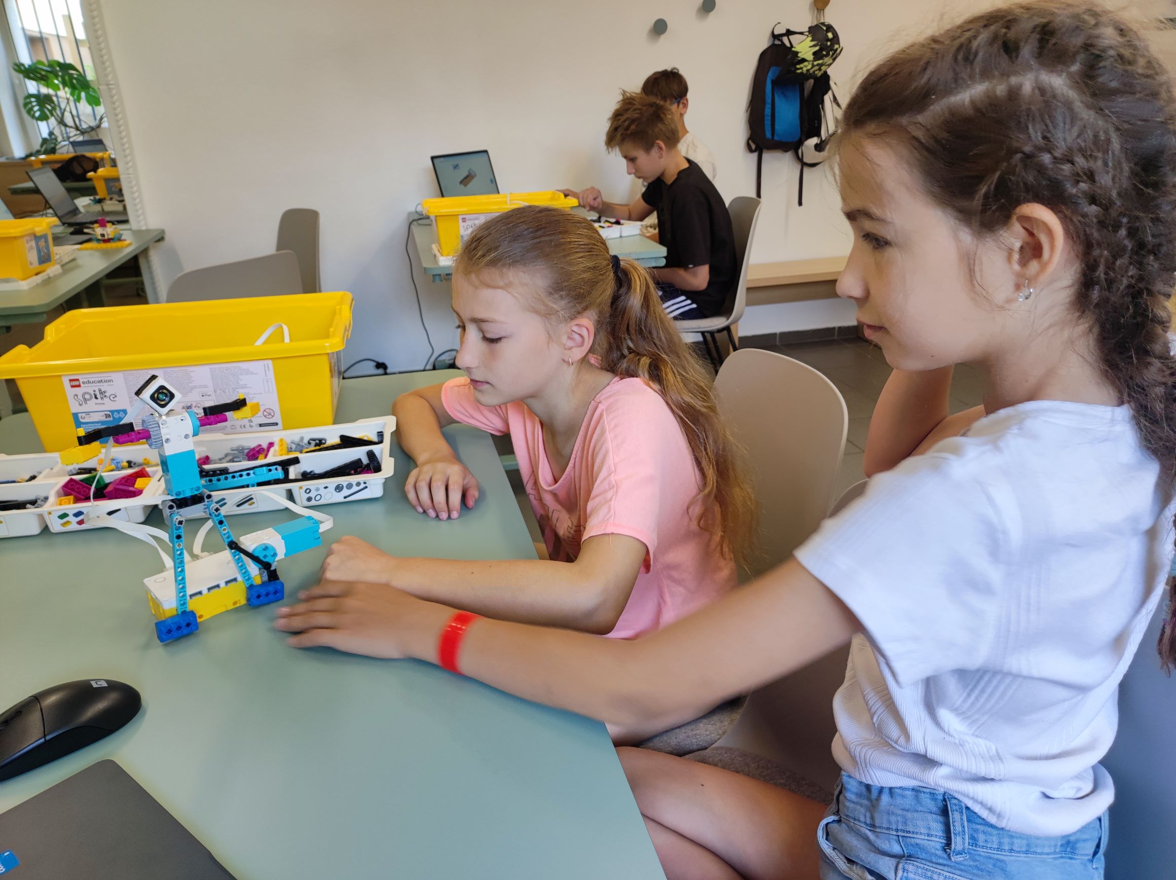 07-smartlab-lego 2.jpg